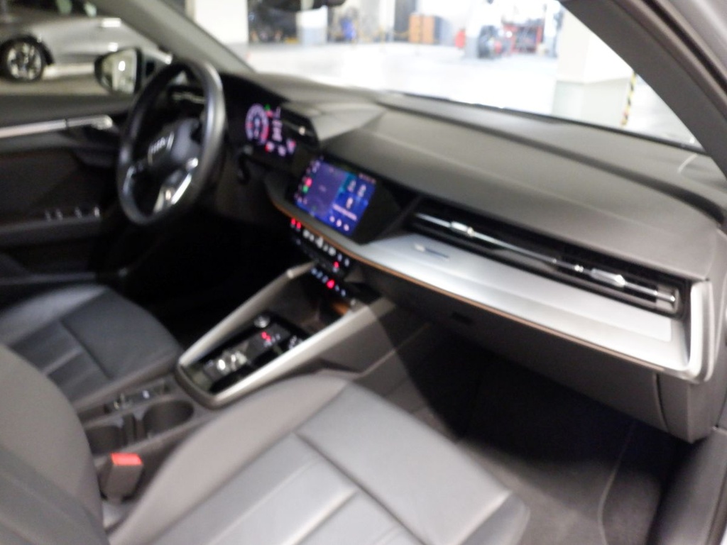 AUDI A3 IV SPORTBACK 35 TFSI 150 DESIGN LUXE S TRONIC 7