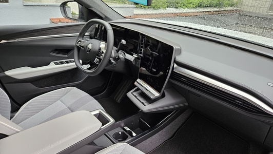 RENAULT SCENIC V E-TECH ELECTRIQUE 220 GRANDE AUTONOMIE TECHNO - ICONIC (5887)